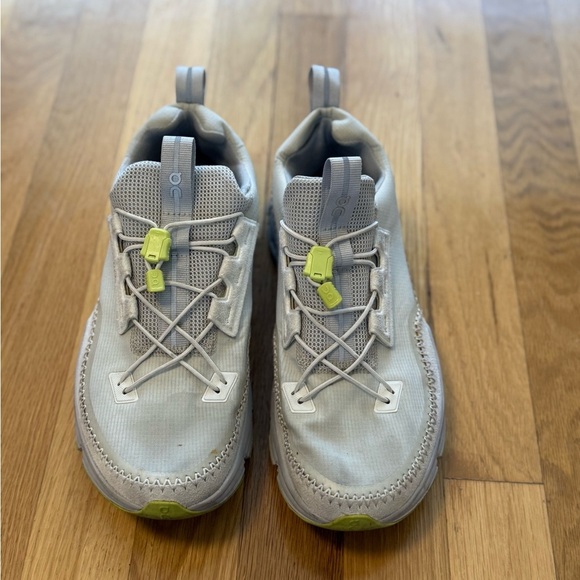 ON CLOUDAWAY Ice | Glacier Women's Sneakers Shoes Comfort  Sz 9 - Picture 7 of 9